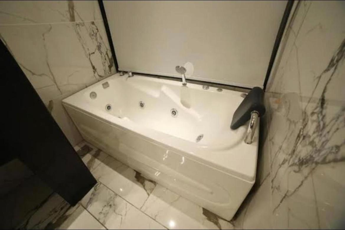 Grand Ittehad Boutique Hotel Lahore Ngoại thất bức ảnh